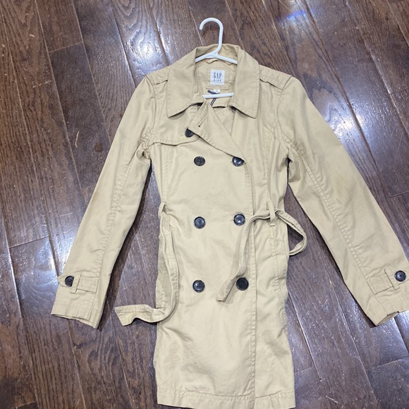 Slightly used kids jacket medium in size(8-10) - Picture 3 of 4